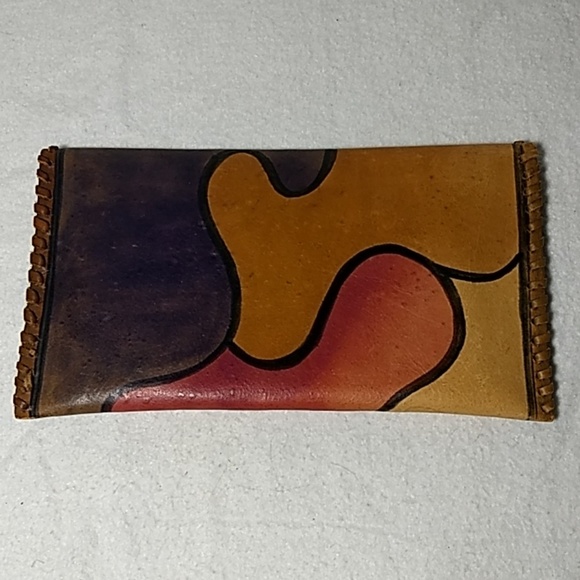 Clutch - Picture 2 of 6